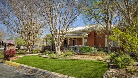 101 Landa, Boerne, TX 78006