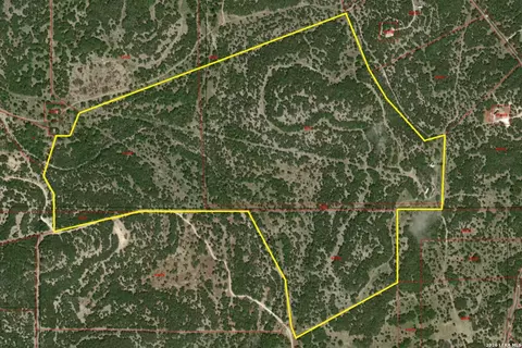 916 Private Road 2532, Mico, TX 78056