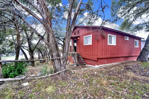 705 Shadyview, Canyon Lake, TX 78133