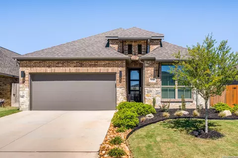 1720 Field Brk, Seguin, TX 78155