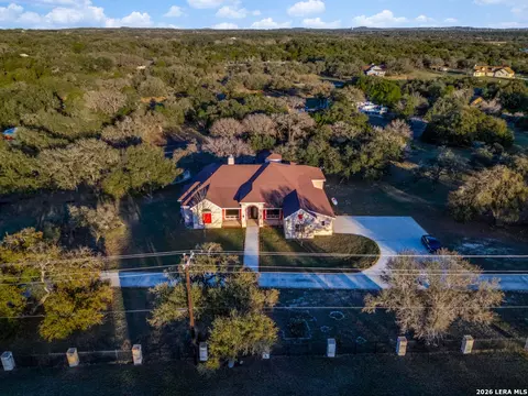 419 Rodalyn Dr, Boerne, TX 78006