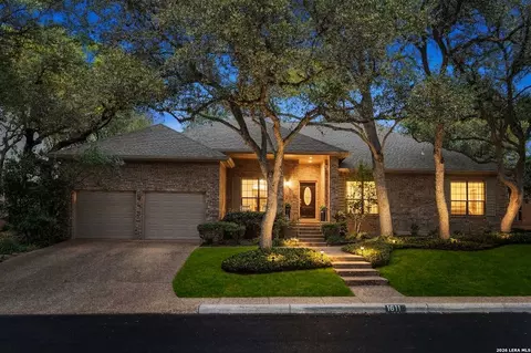 1611 Eagle Pt, San Antonio, TX 78248