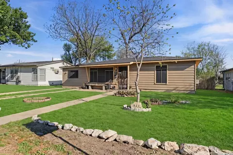 527 E Dickson, San Antonio, TX 78214