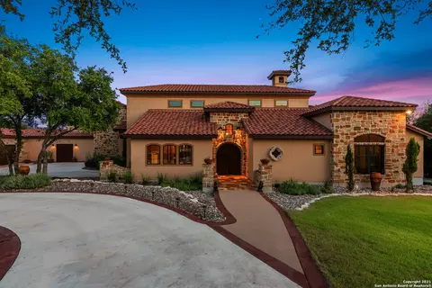 189 Shimmering Shore Ct, Spring Branch, TX 78070