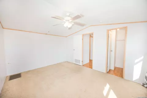 4919 County Road 545, Devine, TX 78016 photo 10