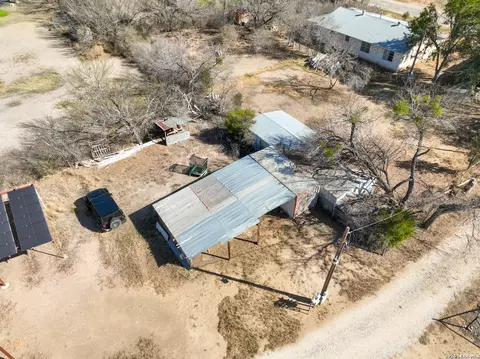 4919 County Road 545, Devine, TX 78016 photo 33