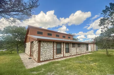 1589 Fm 1340, Hunt, TX 78024