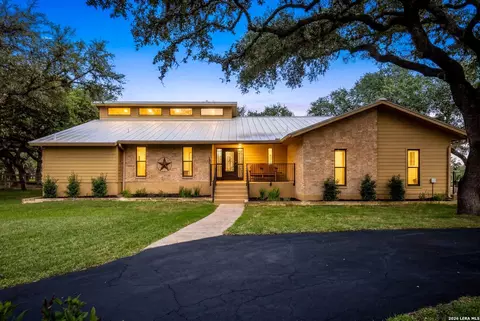 29274 Seabiscuit Dr, Fair Oaks Ranch, TX 78015