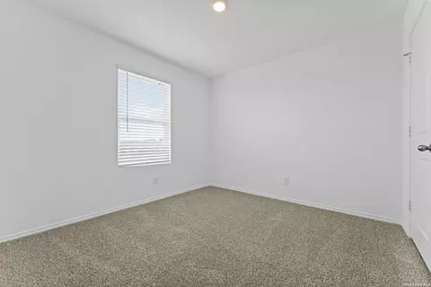 Bedroom - 15515 Mint Patch Mdw, Von Ormy, TX 78073 photo 6 of 9