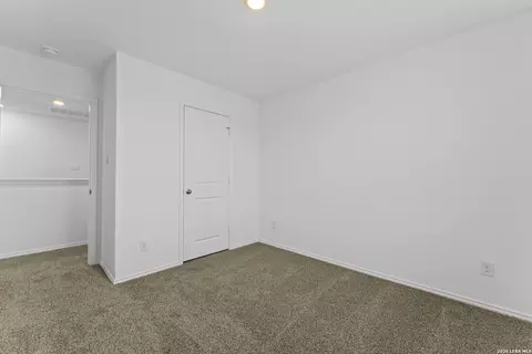 Bedroom - 15515 Mint Patch Mdw, Von Ormy, TX 78073 photo 3 of 9