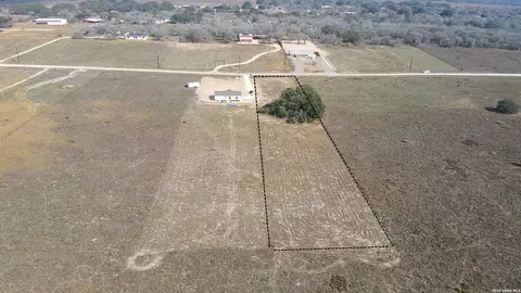 000 Sanctuary Ln #13, Von Ormy, TX 78073