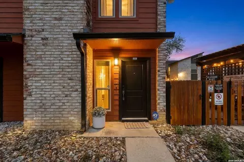 2718 Old Fld #304, San Antonio, TX 78247
