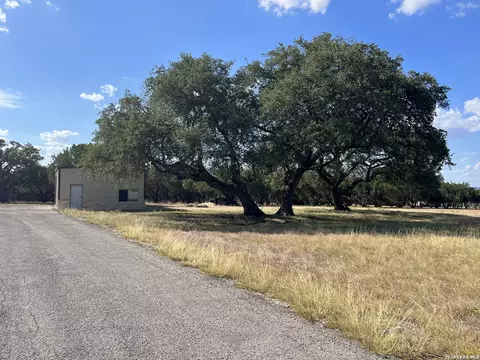 239 Appaloosa Holw, Bandera, TX 78003