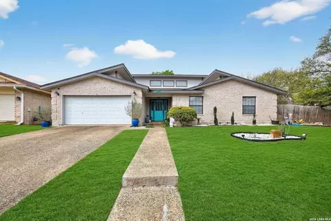 13830 Brook Holw, San Antonio, TX 78232