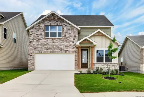 115 Peeps Ct, Adkins, TX 78101