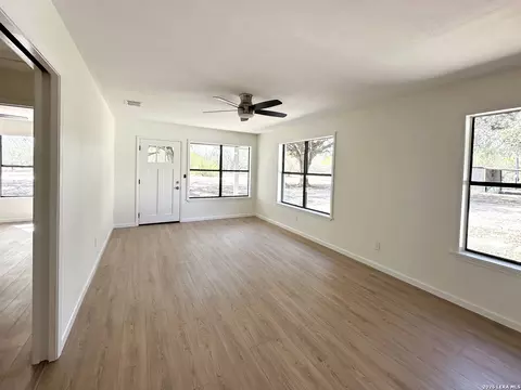 Living - 202 Ranch Rd, Mathis, TX 78368 photo 1 of 5