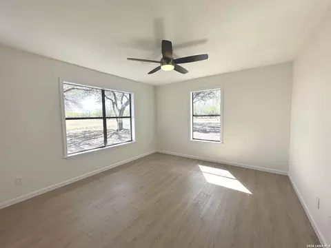 Bedroom - 202 Ranch Rd, Mathis, TX 78368 photo 3 of 5