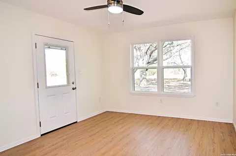 Living - 202 Ranch Rd, Mathis, TX 78368 photo 2 of 5