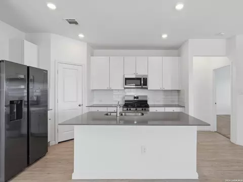 12914 Rosemary Bnd, Saint Hedwig, TX 78152