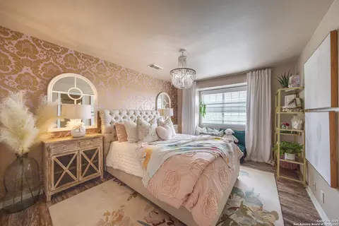 Bedroom - 7046 Devonshire, Spring Branch, TX 78070 photo 4 of 6