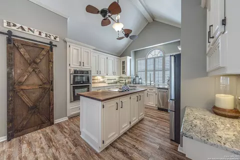 Kitchen - 7046 Devonshire, Spring Branch, TX 78070 photo 2 of 4