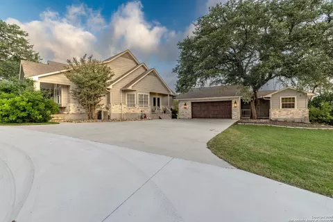 Exterior - 7046 Devonshire, Spring Branch, TX 78070 photo 2 of 6