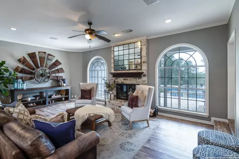Living - 7046 Devonshire, Spring Branch, TX 78070 photo 2 of 8