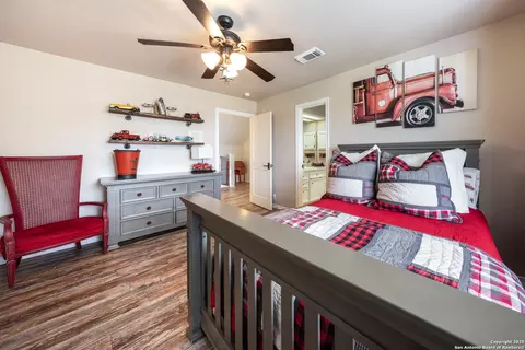 Bedroom - 7046 Devonshire, Spring Branch, TX 78070 photo 5 of 6
