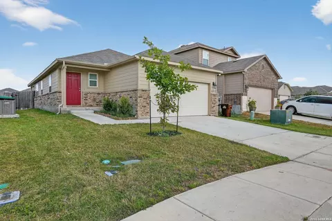 12915 Cicely Ct, Saint Hedwig, TX 78152