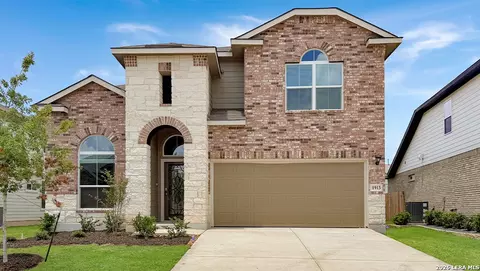 1913 La Grande Jatte, San Antonio, TX 78253