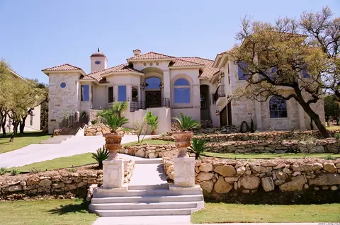 114 Spirit Cir, Spring Branch, TX 78070