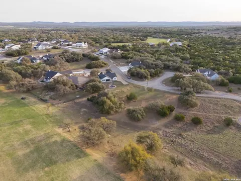 116 S Jesse Stiff, Blanco, TX 78606 photo 5