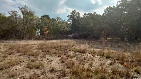 17 Rodeo Path Drive, Bandera, TX 78003