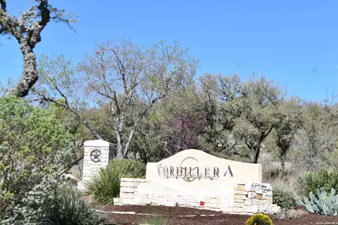 lot12 Hawkeye Ln, Boerne, TX 78006