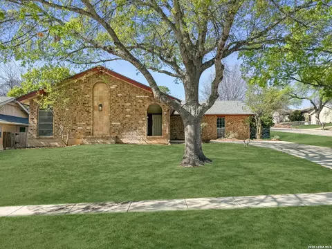 8021 Harper Vly, Live Oak, TX 78233