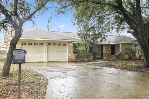207 Ivy, Boerne, TX 78006