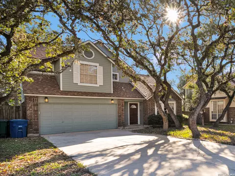8118 Cloud Trl, San Antonio, TX 78250