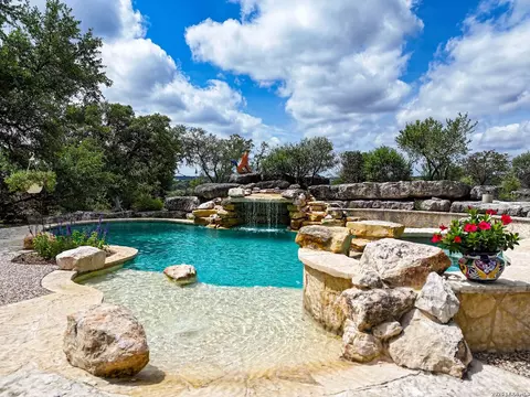 209 River Cliff Pl, Spring Branch, TX 78070