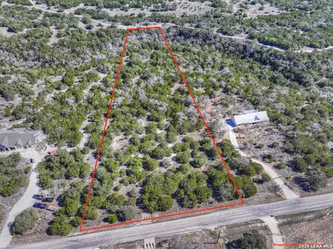 505 Red Rose St, Spring Branch, TX 78070