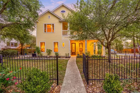 502 E Park Ave #1, San Antonio, TX 78212