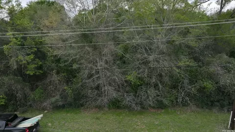 25 St, Hempstead, TX 77445 photo 7