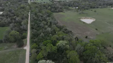25 St, Hempstead, TX 77445 photo 8