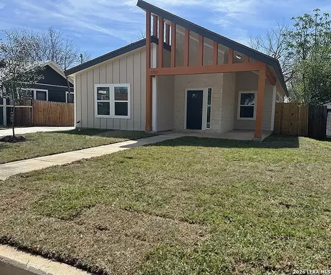 1722 Center St, San Antonio, TX 78202
