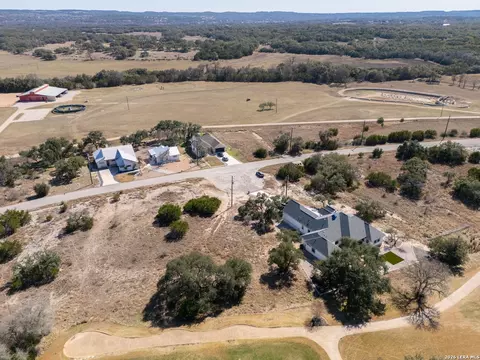 425 George Dolson, Blanco, TX 78606 photo 9