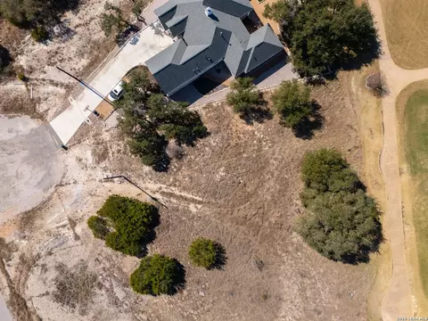 425 George Dolson, Blanco, TX 78606 photo 2