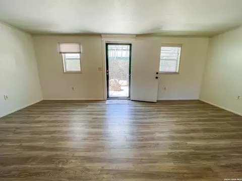 Living - 153 Pvt 4022, Beeville, TX 78102 photo 5 of 5