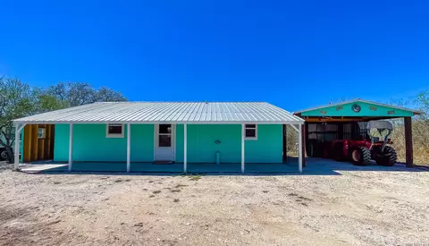 153 Pvt 4022, Beeville, TX 78102