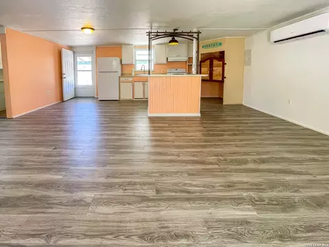 Living - 153 Pvt 4022, Beeville, TX 78102 photo 4 of 5