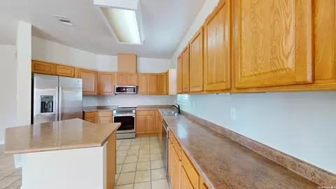 Kitchen - 101 Springtree Clf, Cibolo, TX 78108 photo 5 of 5