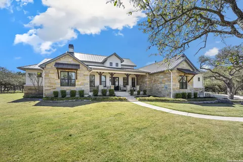 979 Belle Oaks, Bulverde, TX 78163